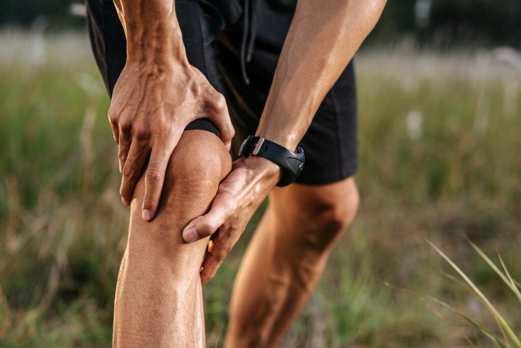 Treat Your Knee Pain the Smarter Way—No Surgery Required