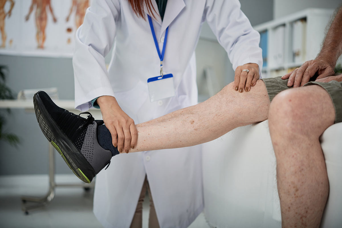Knee Pain Treatment: Expert Solutions at Algos Pain Clinic