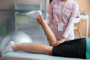 Effective Knee Pain Relief in RT Nagar: Modern, Non-Surgical Options